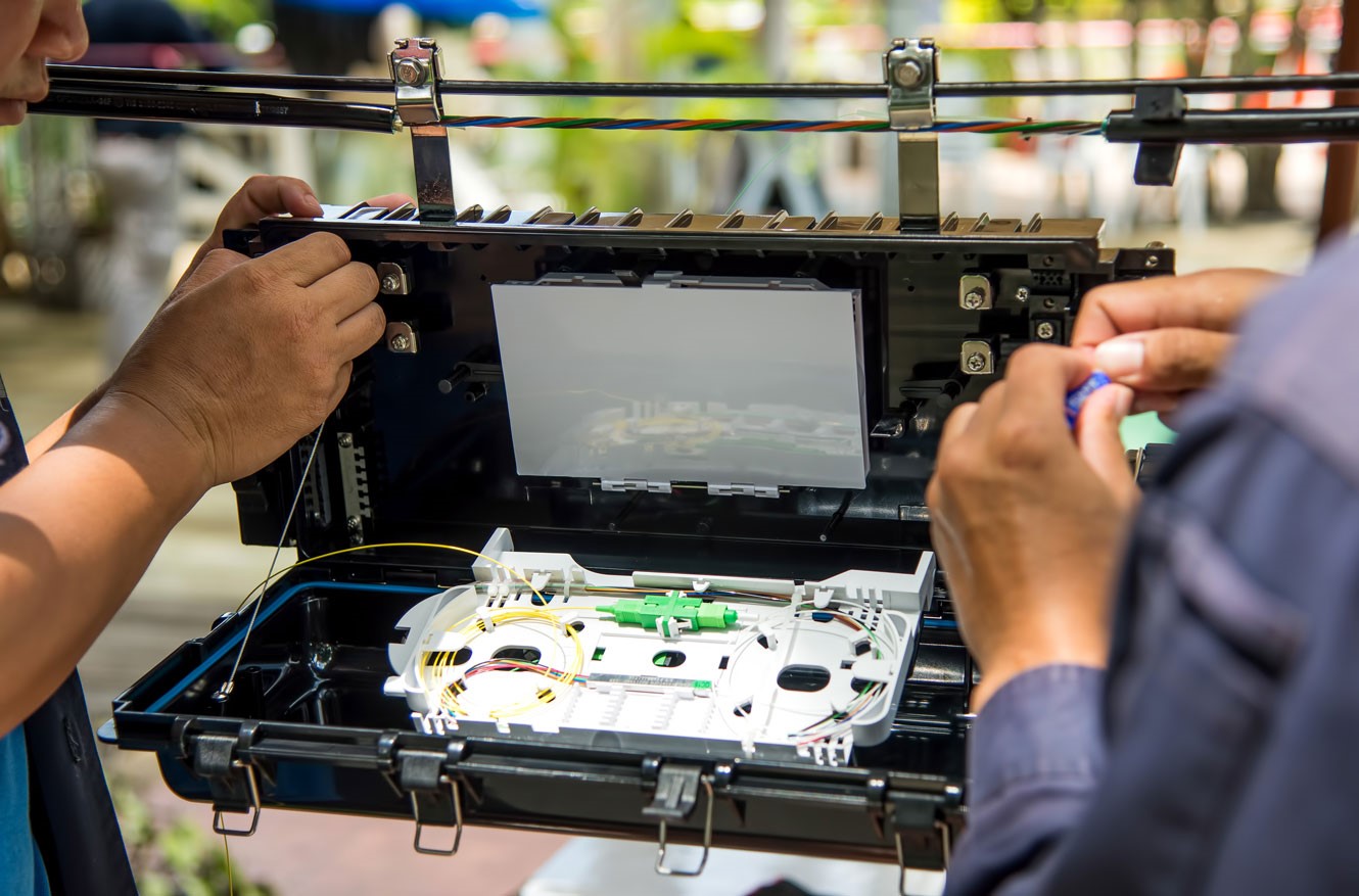 Read more about the article Fibre Optic Technicians
